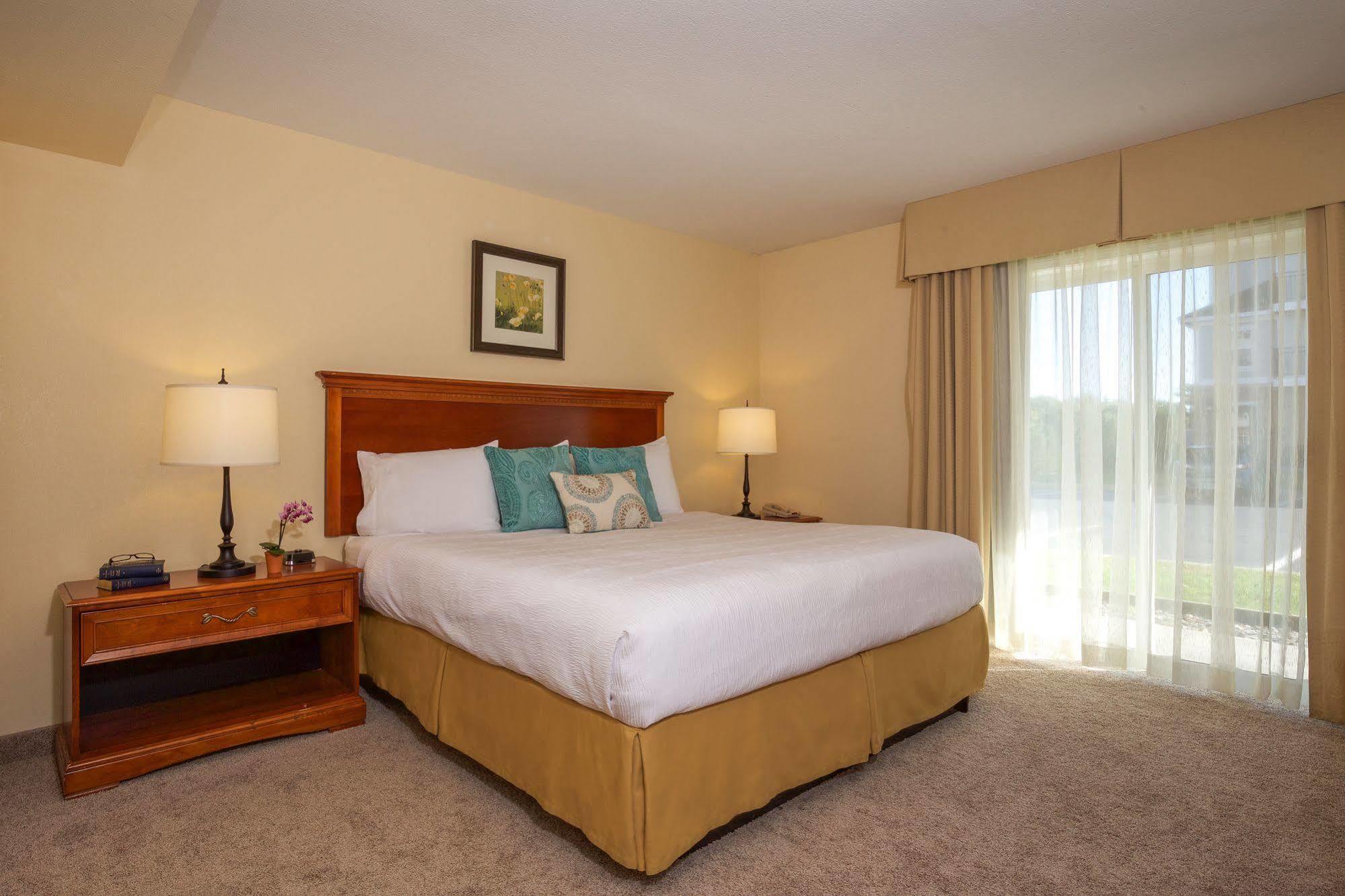 White River Inn & Suites Уайт-Ривер-Джанкшн Экстерьер фото